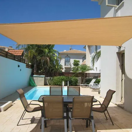 Luxury 3 Bedroom With Private Pool * Πρωταράς